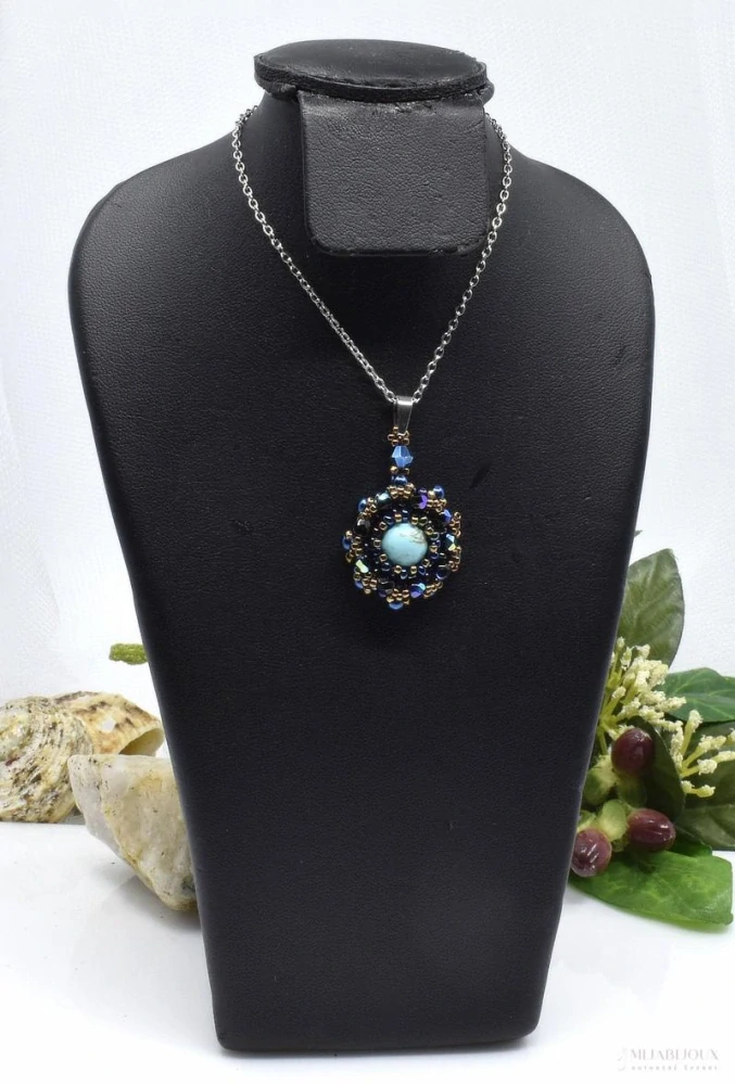 Elegantní náhrdelník s tyrkenitem a broušenými korálky