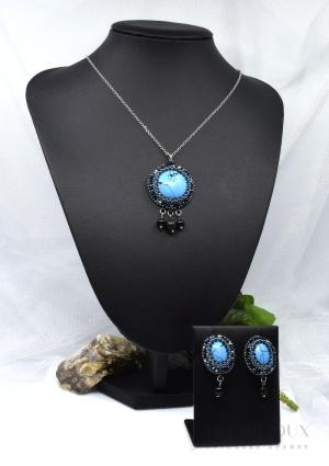 Souprava náhrdelníku a náušnic z tyrkysu
