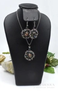 Elegantní souprava s přírodním rodonitem