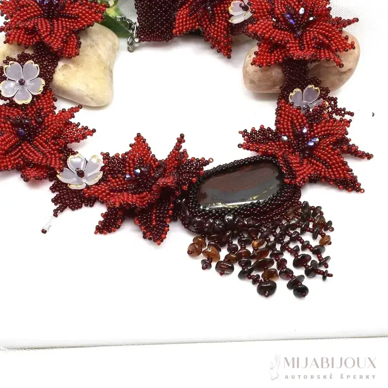 Náhrdelník s jaspisem Brekcie